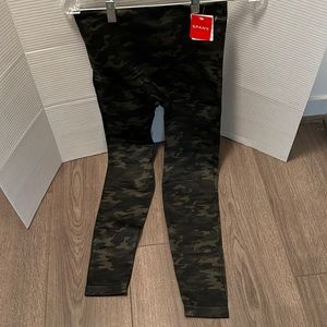 SPANX Look at Me Now Seamless Leggings Size Large 10-12 New